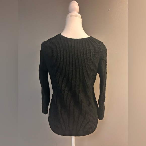 Ann Taylor warm, flattering fit cable knit sweater in EUC. - Picture 3 of 4